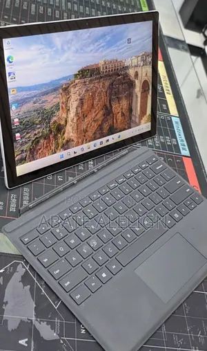 New Laptop Microsoft Surface Pro 7 16GB Intel Core i7 SSD 512GB