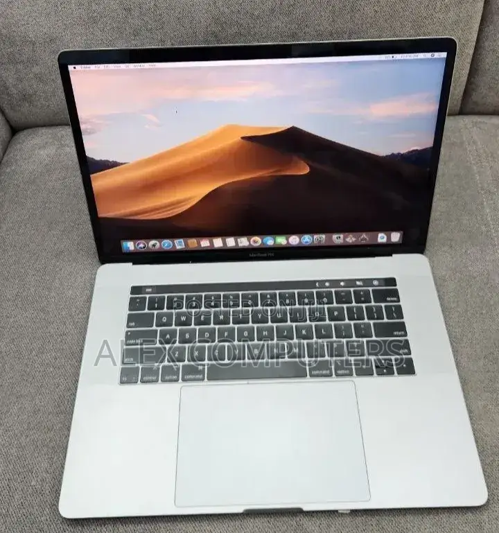 New Laptop Apple MacBook 32GB Intel Core i9 SSD 1T