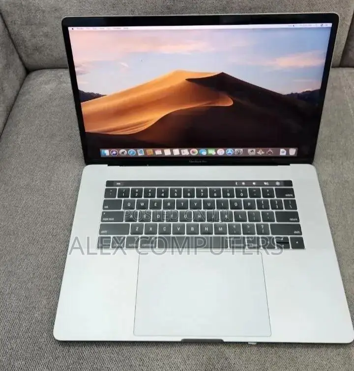 New Laptop Apple MacBook 32GB Intel Core i9 SSD 1T
