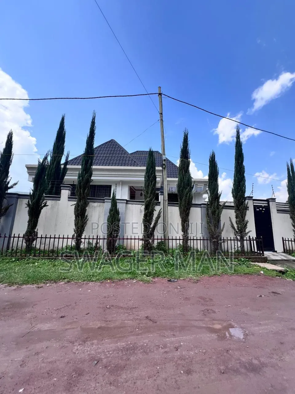 Furnished 4bdrm Villa in Sumit, Yeka for sale