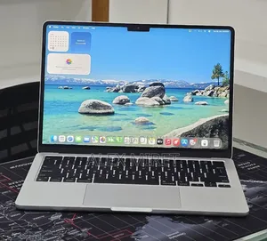 New Laptop Apple MacBook 16GB Apple M3 SSD 256GB