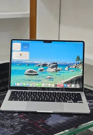 New Laptop Apple MacBook Air 2024 M3 16GB Apple M3 SSD 256GB