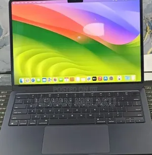 New Laptop Apple MacBook Air 2022 M2 8GB Apple M2 SSD 512GB