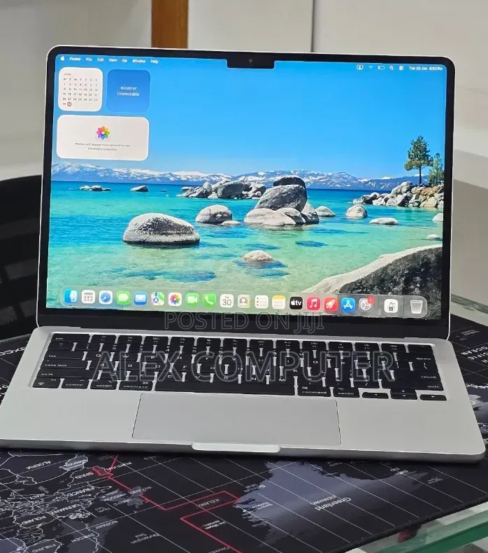 New Laptop Apple MacBook Air 2024 M3 16GB Apple M3 SSD 256GB
