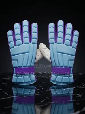 የ ህፃናት የእጅ ጓንቶች (Goalie / Sports Gloves)