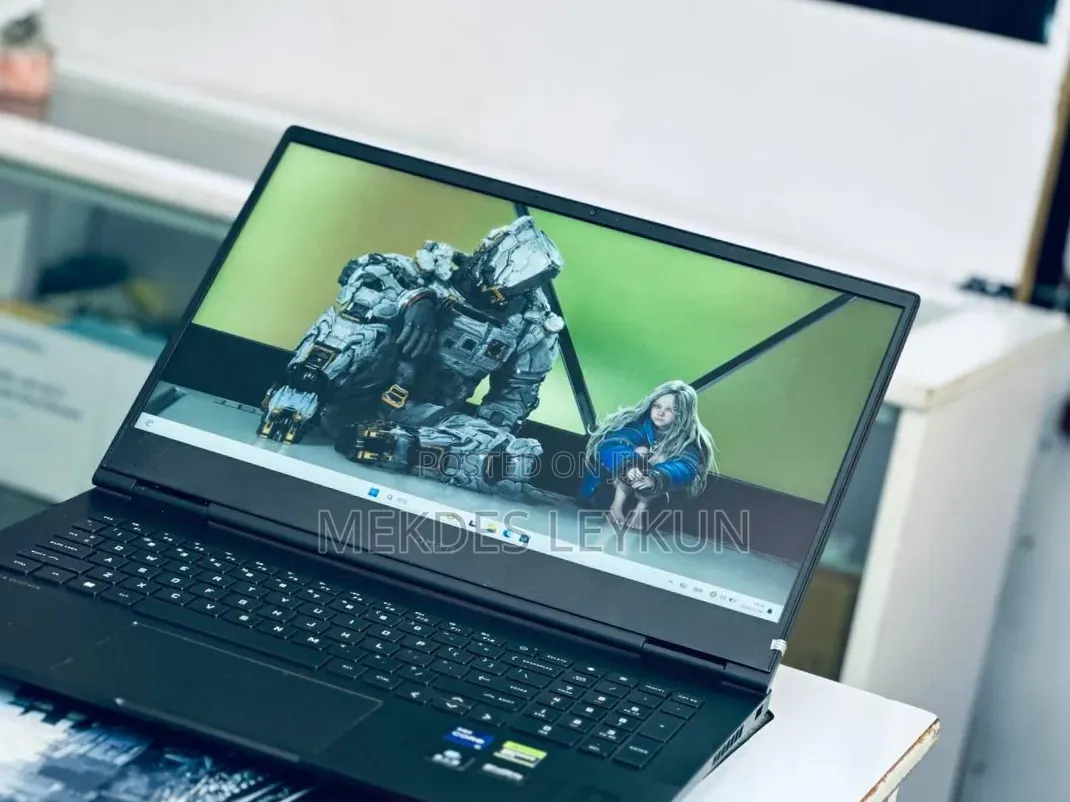 New Laptop HP Omen 16 16GB Intel Core i9 SSD 1T