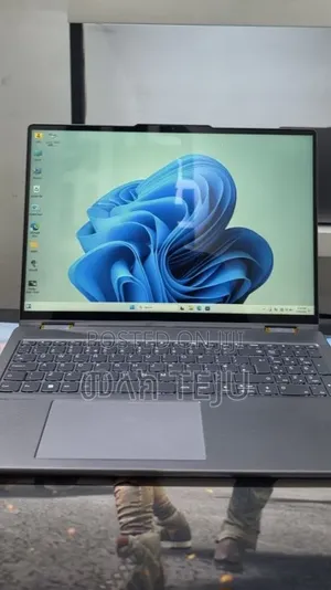 New Laptop Lenovo ThinkPad Yoga 370 16GB AMD Ryzen 7 SSD 512GB