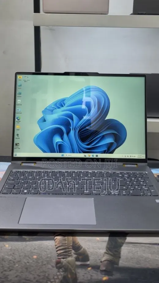 New Laptop Lenovo ThinkPad Yoga 370 16GB AMD Ryzen 7 SSD 512GB
