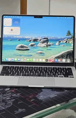New Laptop Apple MacBook Air 2024 M3 16GB Apple M3 SSD 256GB