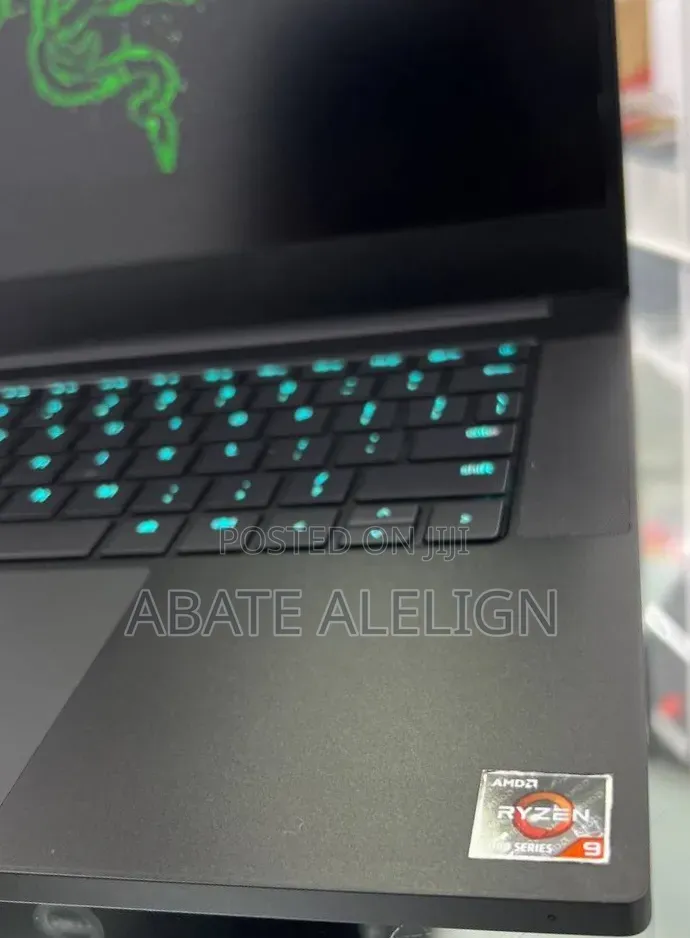 New Laptop Razer Blade 16GB AMD Ryzen 9 SSD 512GB