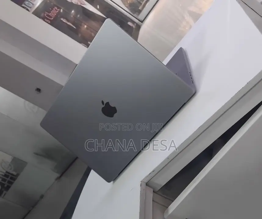 New Laptop Apple MacBook Pro 2021 M1 32GB Apple M1 Pro SSD 1T