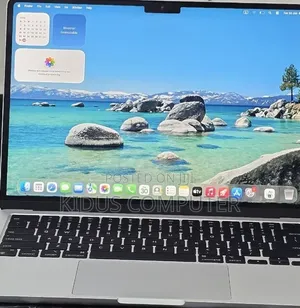 New Laptop Apple MacBook Air 2024 M3 16GB Apple M3 SSD 256GB