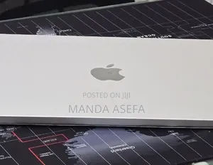 New Laptop Apple MacBook Air 2024 M3 16GB Apple M3 SSD 256GB