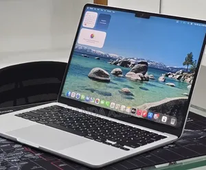 New Laptop Apple MacBook Air 2024 M3 16GB Apple M3 SSD 256GB