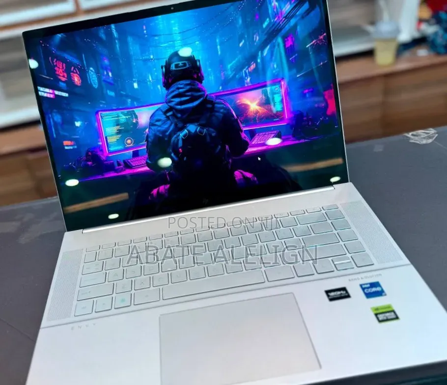 New Laptop HP Pavilion 15 12GB Intel Core i7 SSD 512GB