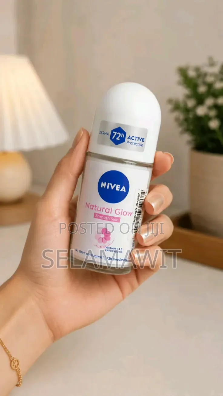 NIVEA Dry Comfort Dual Protection (Light/White Bottle)