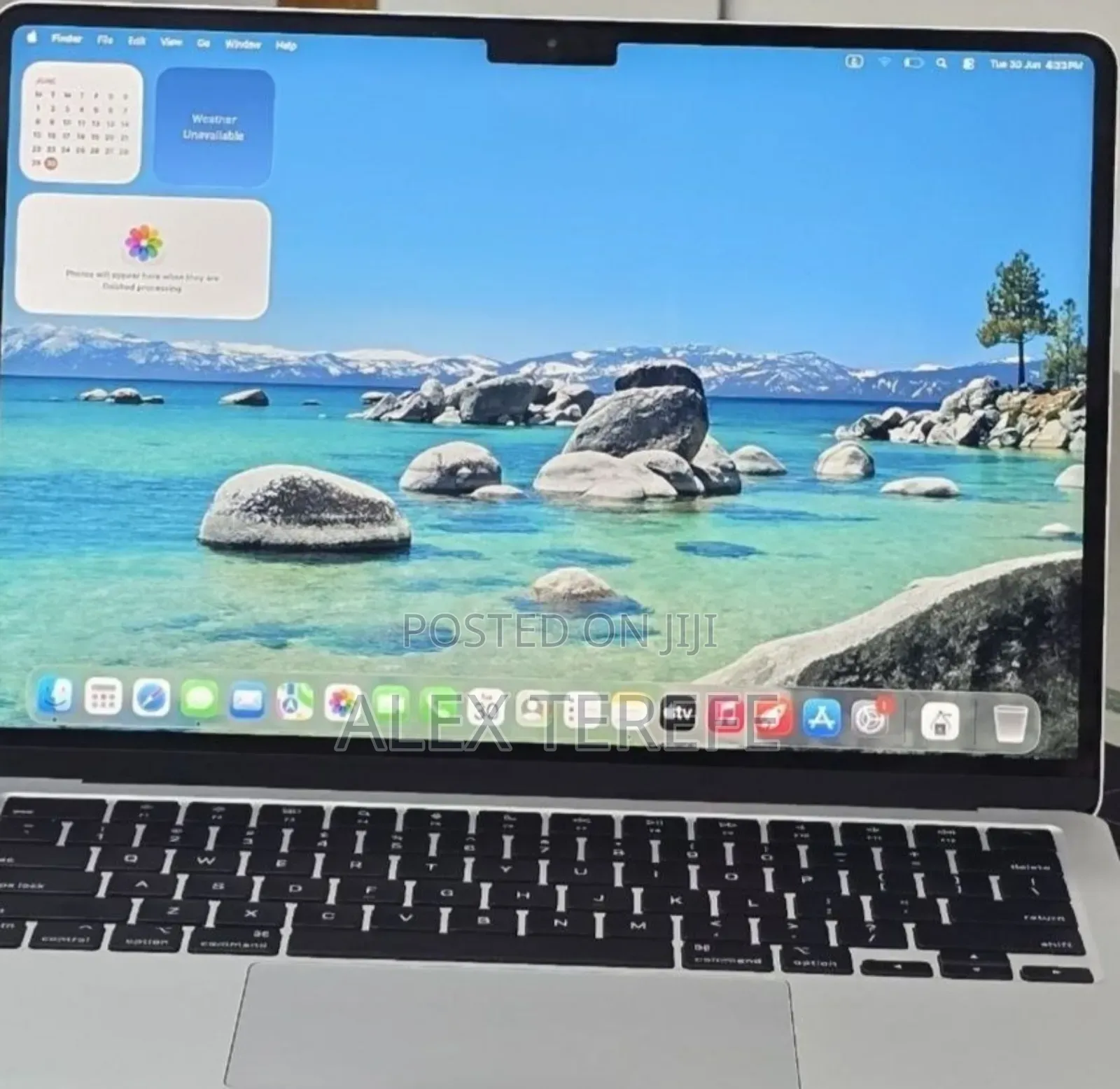 New Laptop Apple MacBook Air 2024 M3 8GB Apple M3 SSD 256GB
