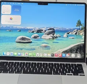 New Laptop Apple MacBook Air 2024 M3 8GB Apple M3 SSD 256GB