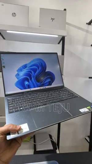 New Laptop Dell Inspiron 15 16GB Intel Core i7 SSD 512GB