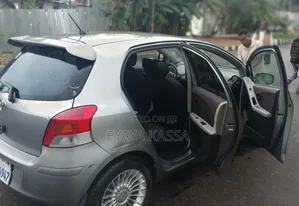 Toyota Yaris 2008 Gray