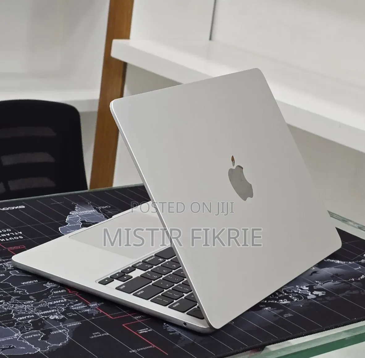 New Laptop Apple MacBook 16GB Apple M3 SSD 256GB
