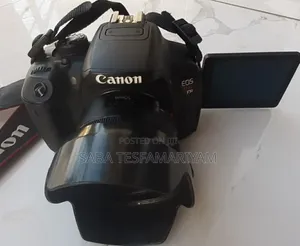 Canon EOS T5i Camera
