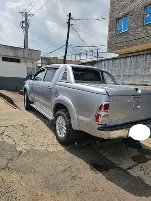 Toyota Hilux 2015 Purple