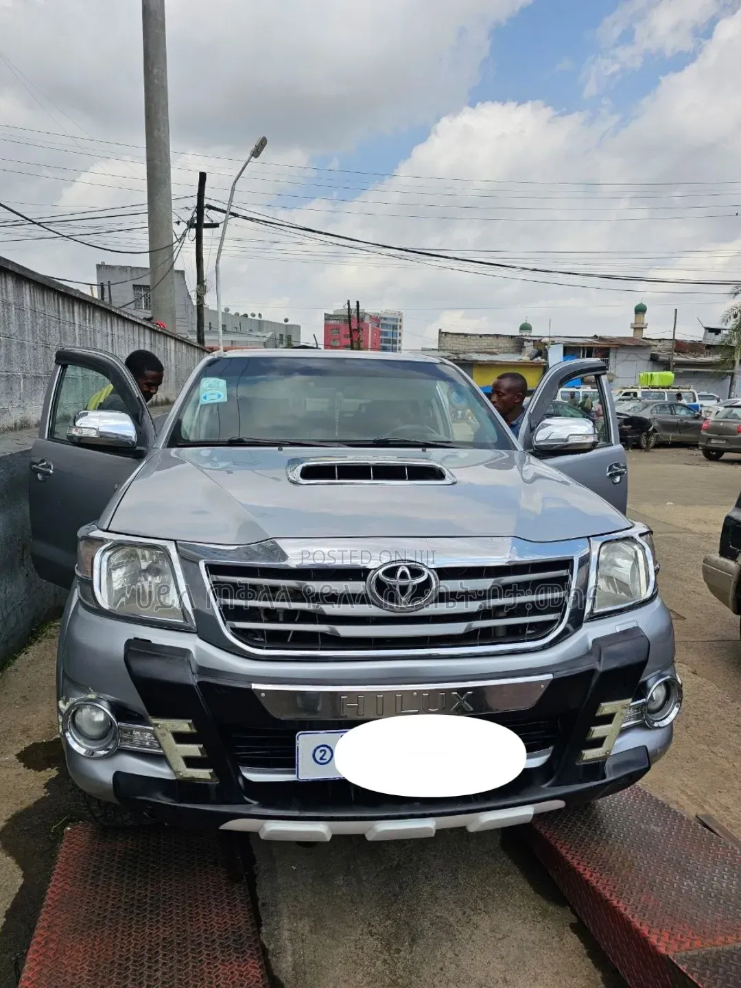 Toyota Hilux 2015 Purple