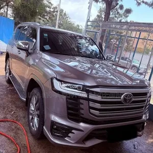 Toyota Land Cruiser 2022 Purple