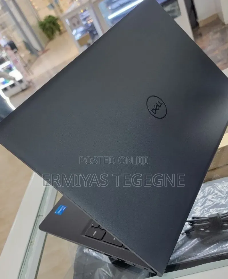 New Laptop Dell Inspiron 15 16GB Intel Core i5 SSD 512GB