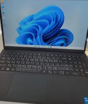 New Laptop Dell Inspiron 15 16GB Intel Core i5 SSD 512GB