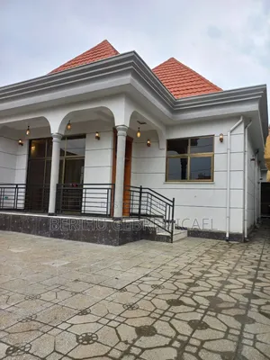 3bdrm Villa in ኣለም ገና, Kolfe Keranio for rent