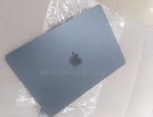 New Laptop Apple MacBook Air 2022 M2 8GB Apple M2 SSD 512GB