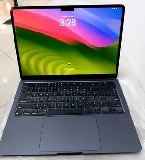 New Laptop Apple MacBook Air 2022 M2 8GB Apple M2 SSD 512GB