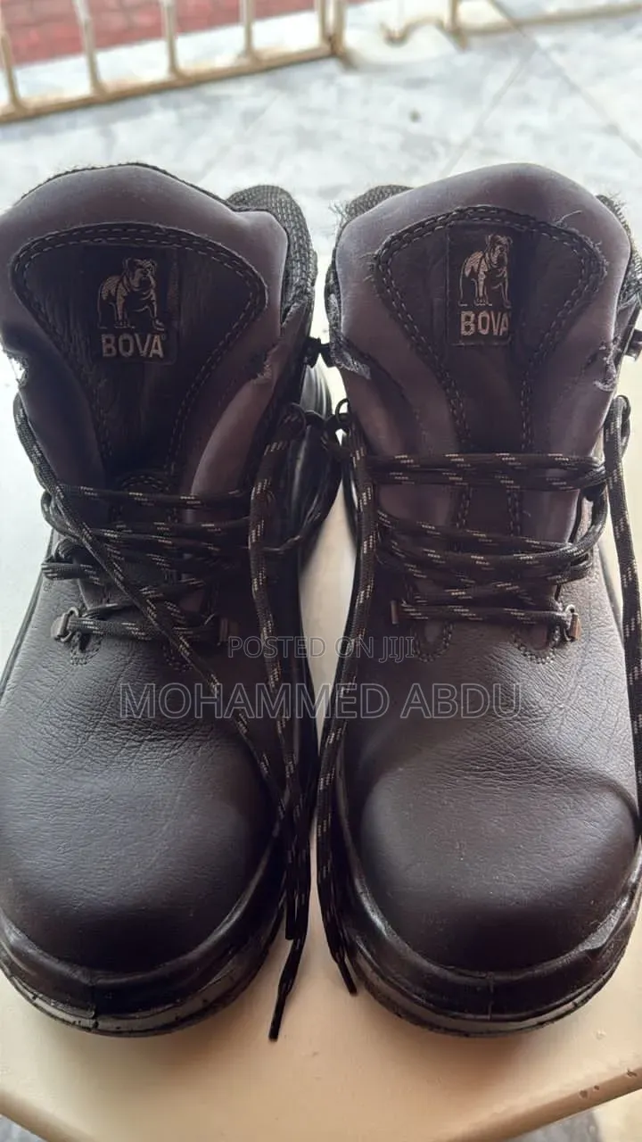 BOVA Safety Shoes