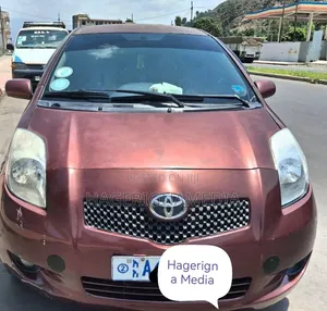 Toyota Yaris 2007 Red