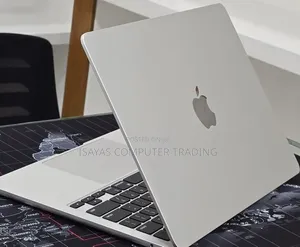 New Laptop Apple MacBook Air 2024 M3 16GB Apple M3 SSD 256GB