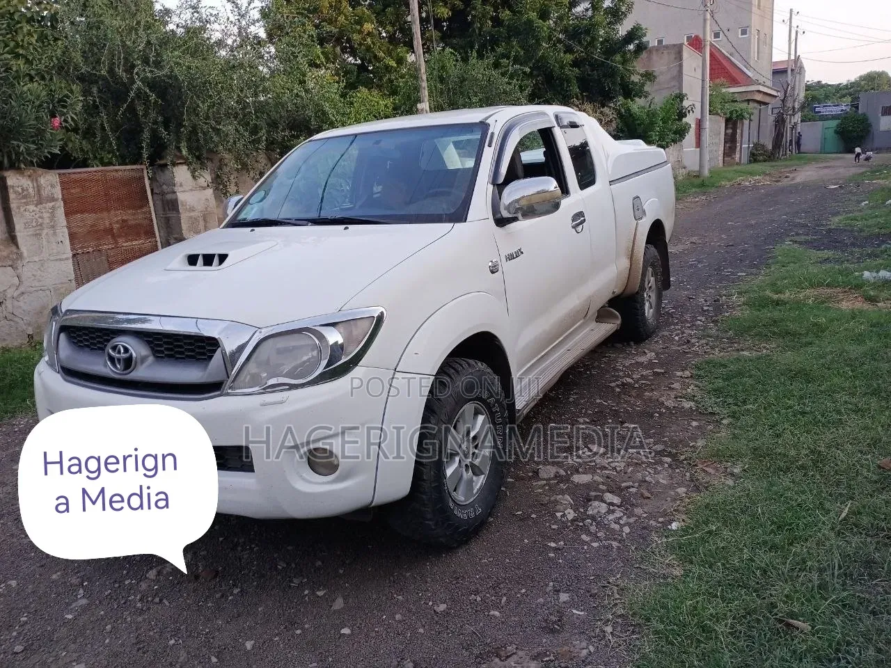 Toyota Hilux 2009 White