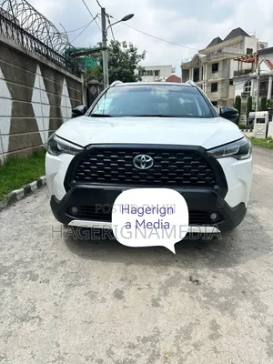 Toyota Corolla Cross 2023 White