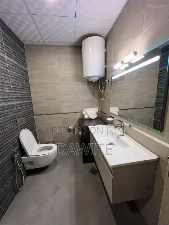 3bdrm Apartment in የግል አፓርታማ, Bole for sale