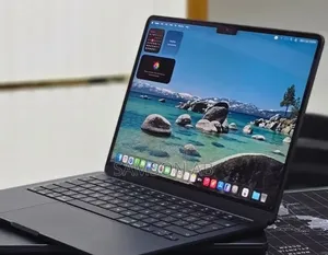 New Laptop Apple MacBook Air 2024 M3 16GB SSD 256GB