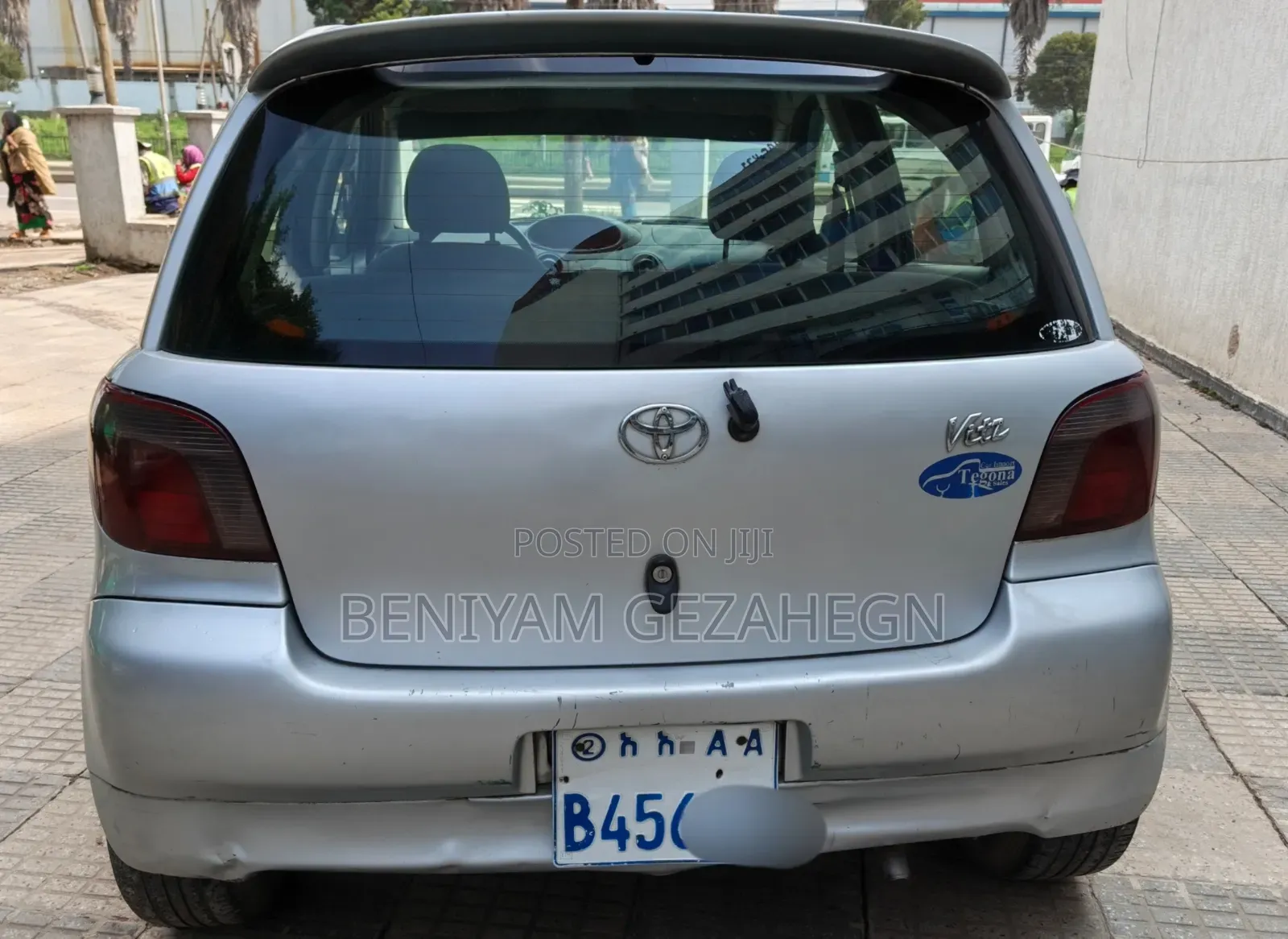 Toyota Vitz 2001 Silver