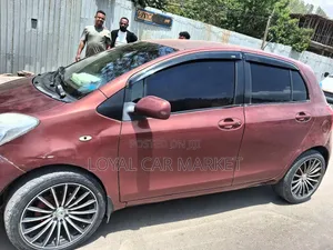 Toyota Yaris 2007 Brown