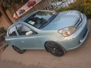 Toyota Platz 2002 Blue