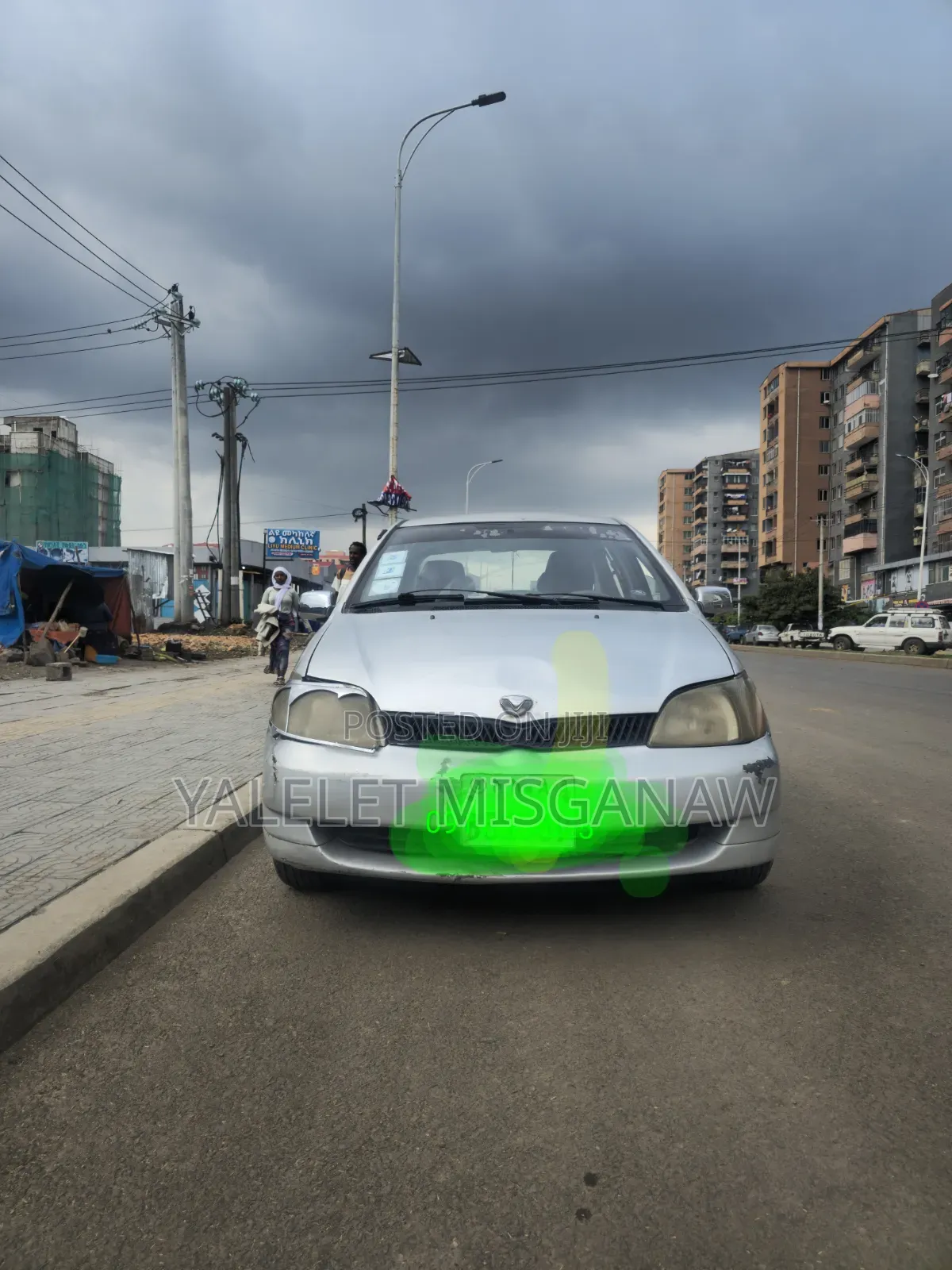 Toyota Platz 2001 Silver