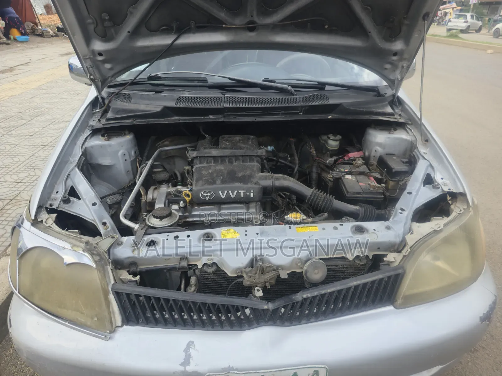 Toyota Platz 2001 Silver