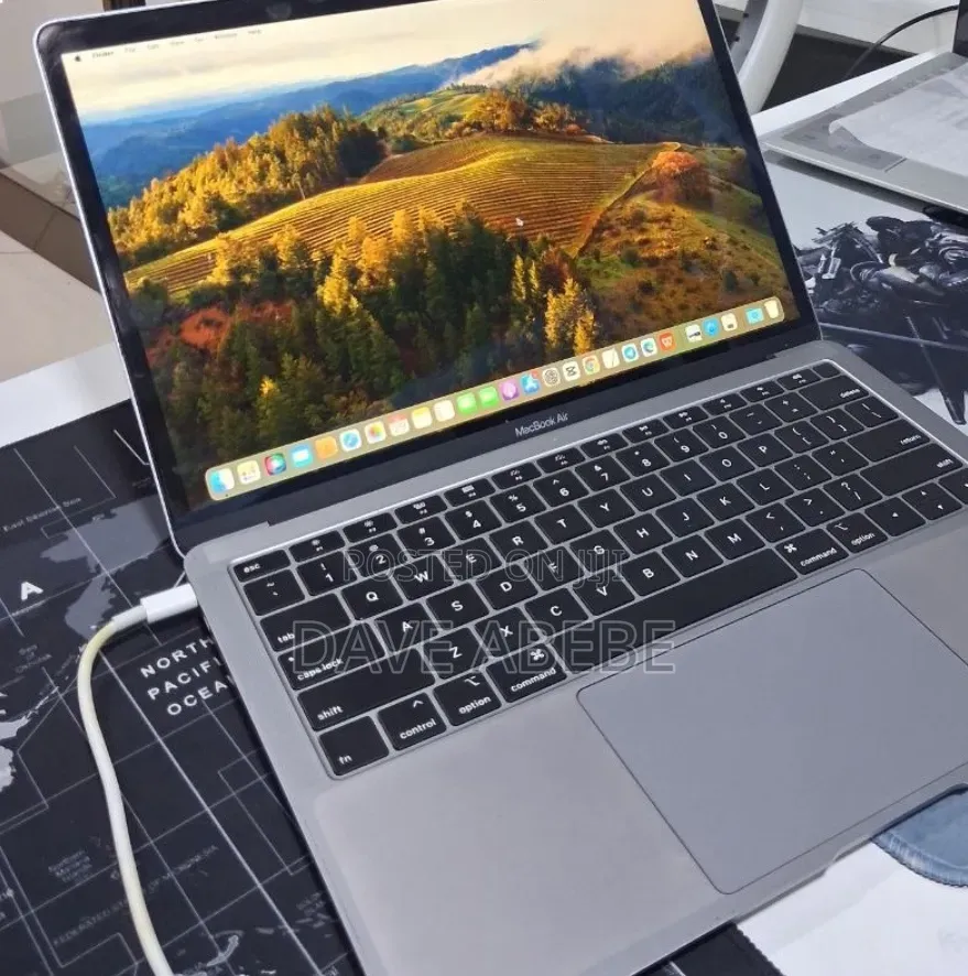 New Laptop Apple MacBook Air 2019 8GB Intel Core i5 SSD 128GB