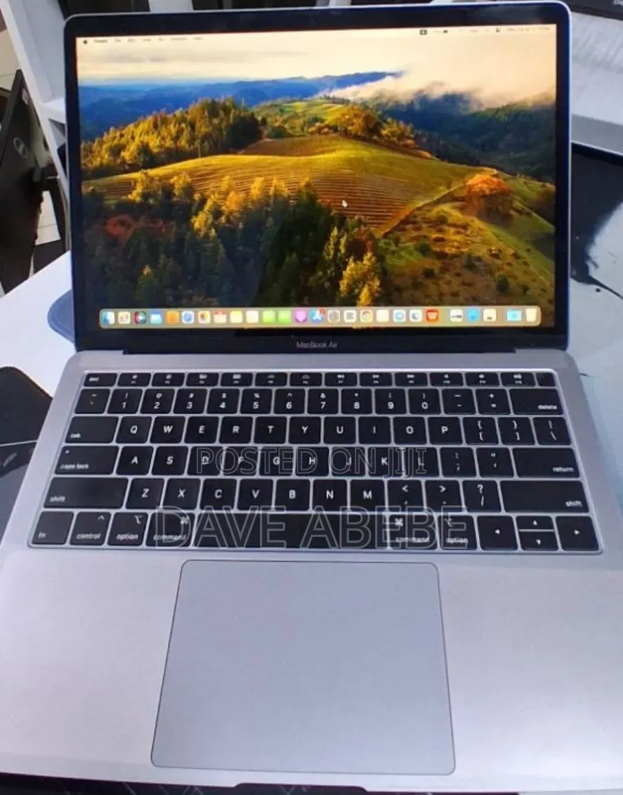 New Laptop Apple MacBook Air 2019 8GB Intel Core i5 SSD 128GB