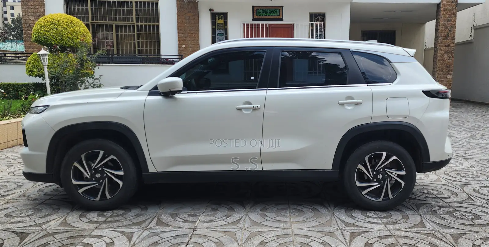 Suzuki Grand Vitara 2025 White