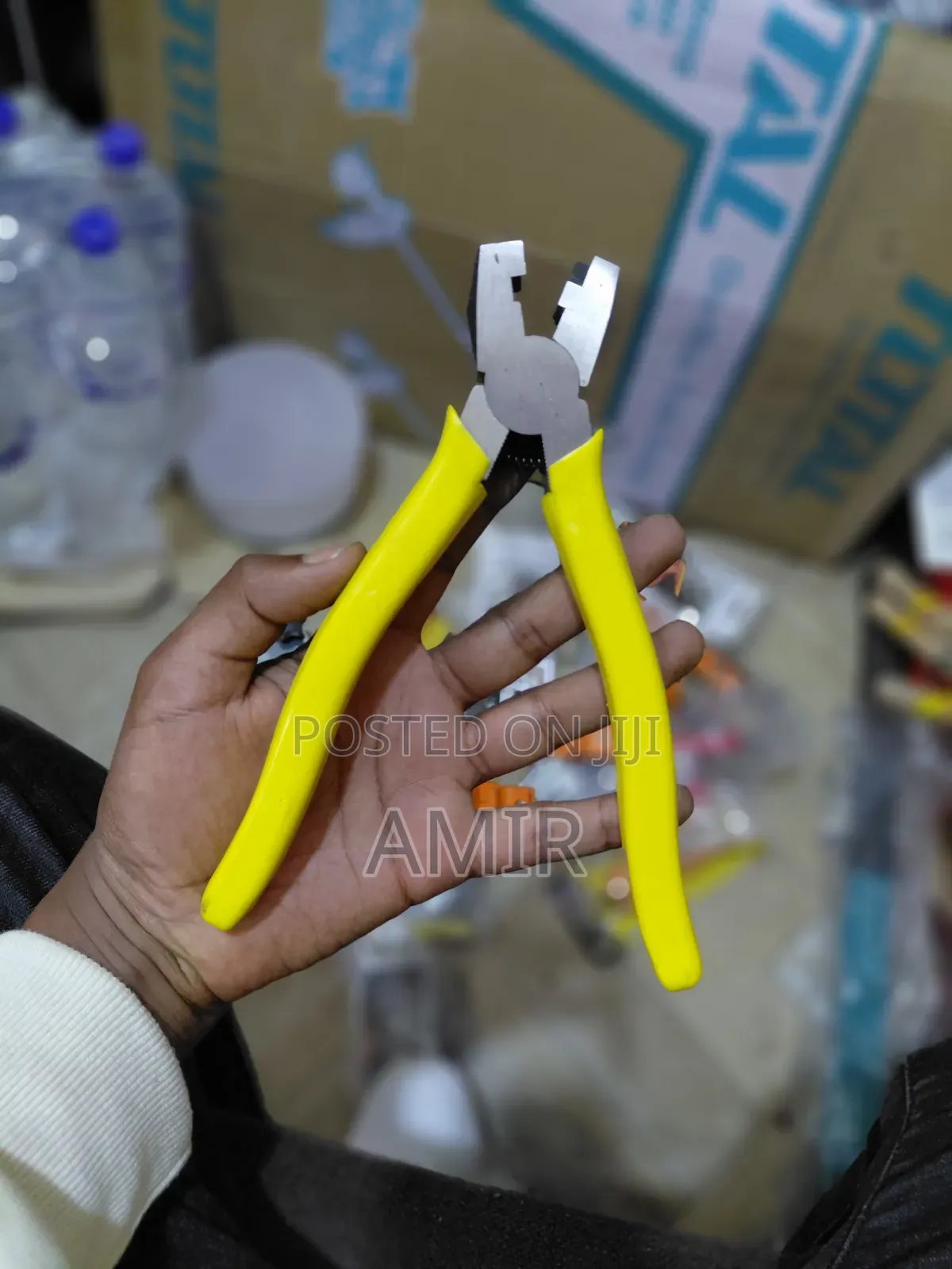 90-Degree v-Groove Notch Cutter Pliers